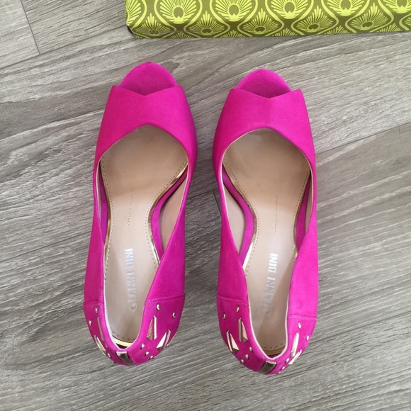 Gianni Bini Hot Heels!! - Picture 3 of 8